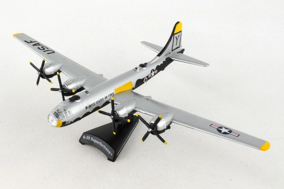 Boeing B-29 Superfortress "It's Hawg Wild" 1/200 Scale Diecast Model Airplane - Image 2 of 4
