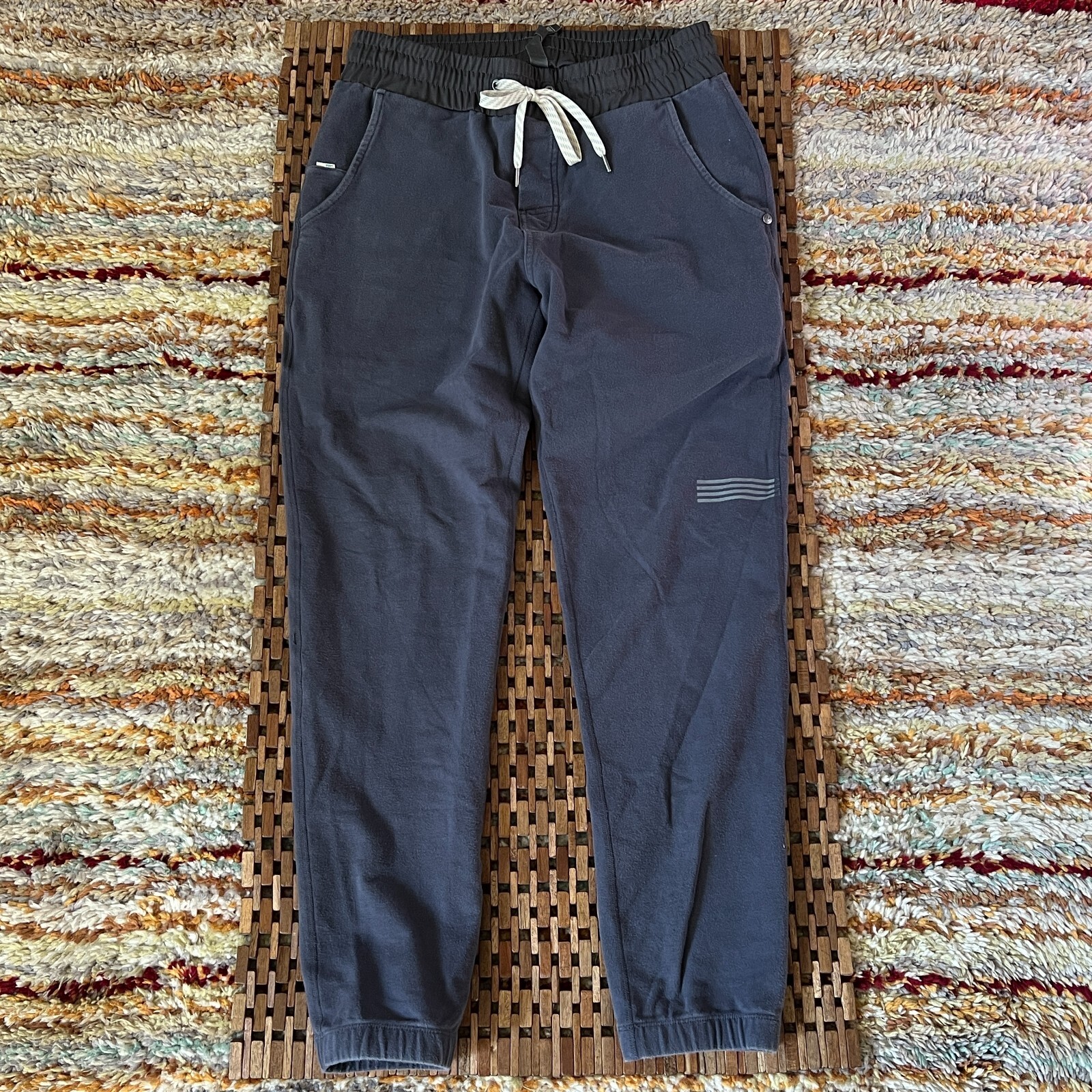 Vuori Balboa Performance Joggers for Men in Blue Size Medium M