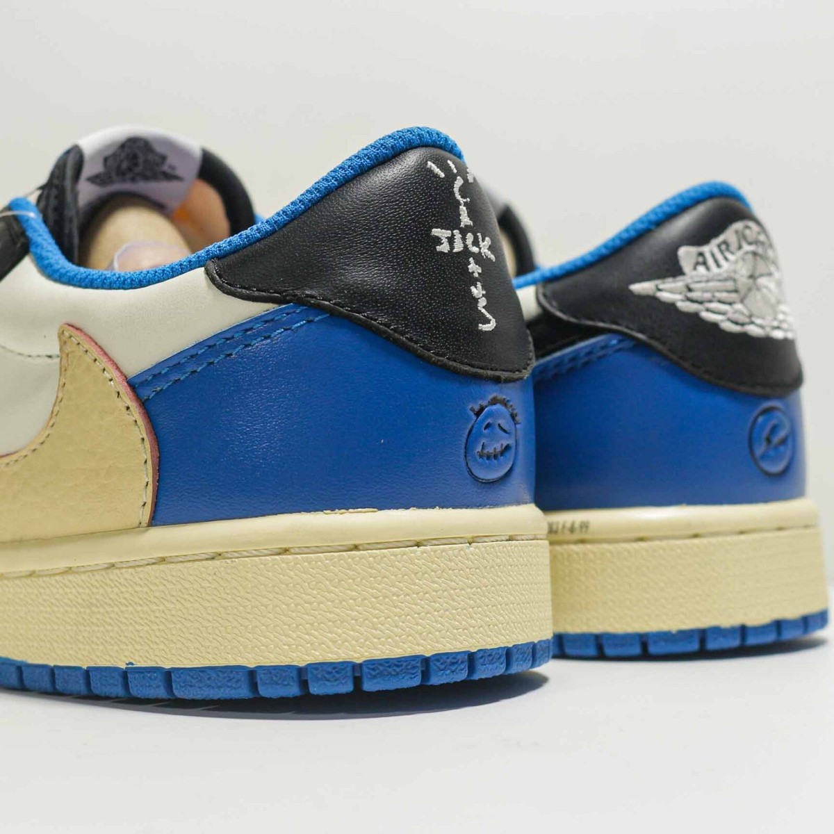 Travis Scott × Fragment ×Air Jordan1 Low Travis Scott x Fragment x Air Jordan 1 Low OG DM7866-104 | eBay