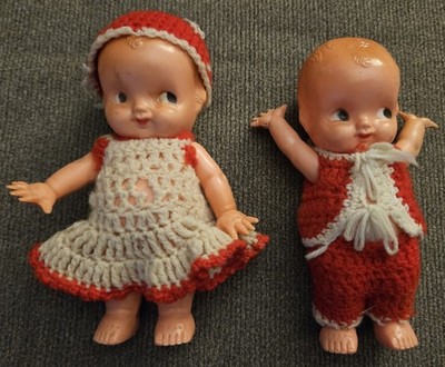 '50s IRWIN TWIN VINTAGE KEWPIE DOLLS ARMS MOVE HARD PLASTIC CROCHET CLOTHES RARE