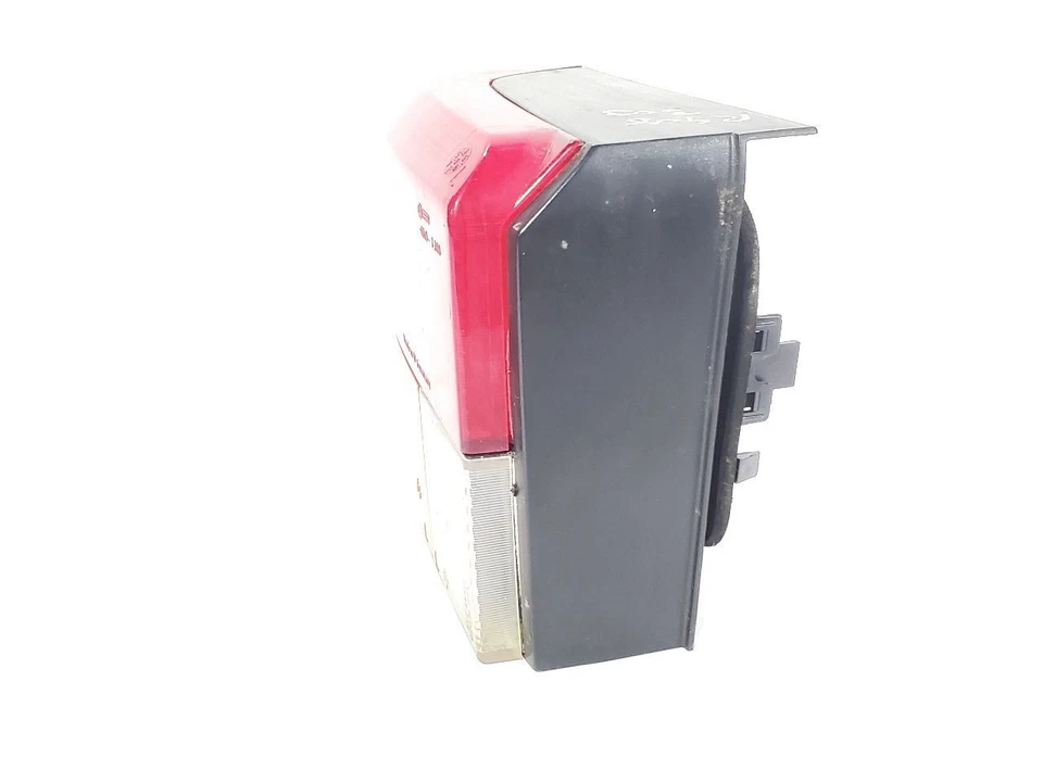 Luz trasera izquierda Volkswagen Eurovan 2001 2002 OEM 701945257  Foto 4 de 4