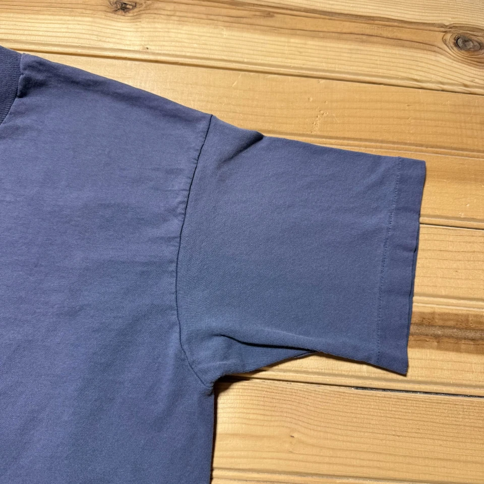 Vintage 90s Walker Art Center Closed Mondays Single Stitch T-Shirt USA - Large - Image 4 of 4