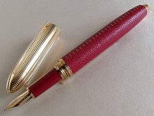 Louis Vuitton Doc Leather Fountain Pen Red 18K Nib