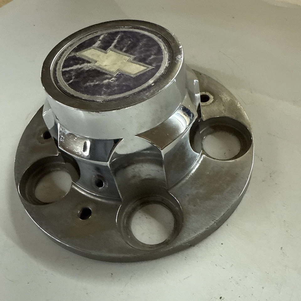 Tapacubos central de rueda Chevy Truck Rally C10 Blazer Suburban GM Foto 3 de 4