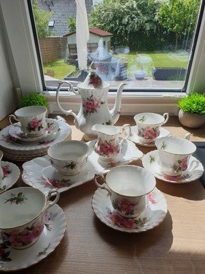 Royal Albert /Paragon  Prairie Rose- Breakfast Gedeck.