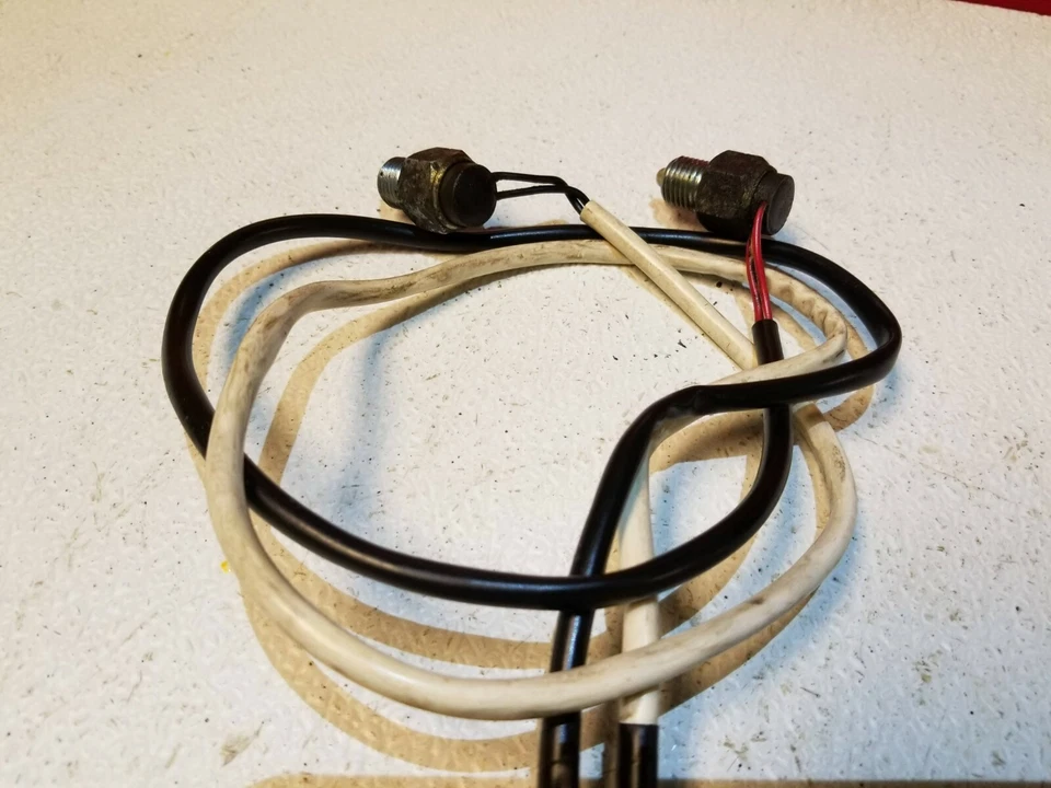 17 18 19 SENSORES DE TRANSMISIÓN SUBARU IMPREZA 2,0 L MT 2 piezas OEM 64K Foto 4 de 4