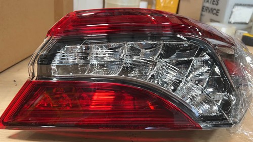 For 2021-2023 Toyota Camry XSE XLE Rear Outer Pair Tail light LED lamp LH + RH - Picture 3 of 14