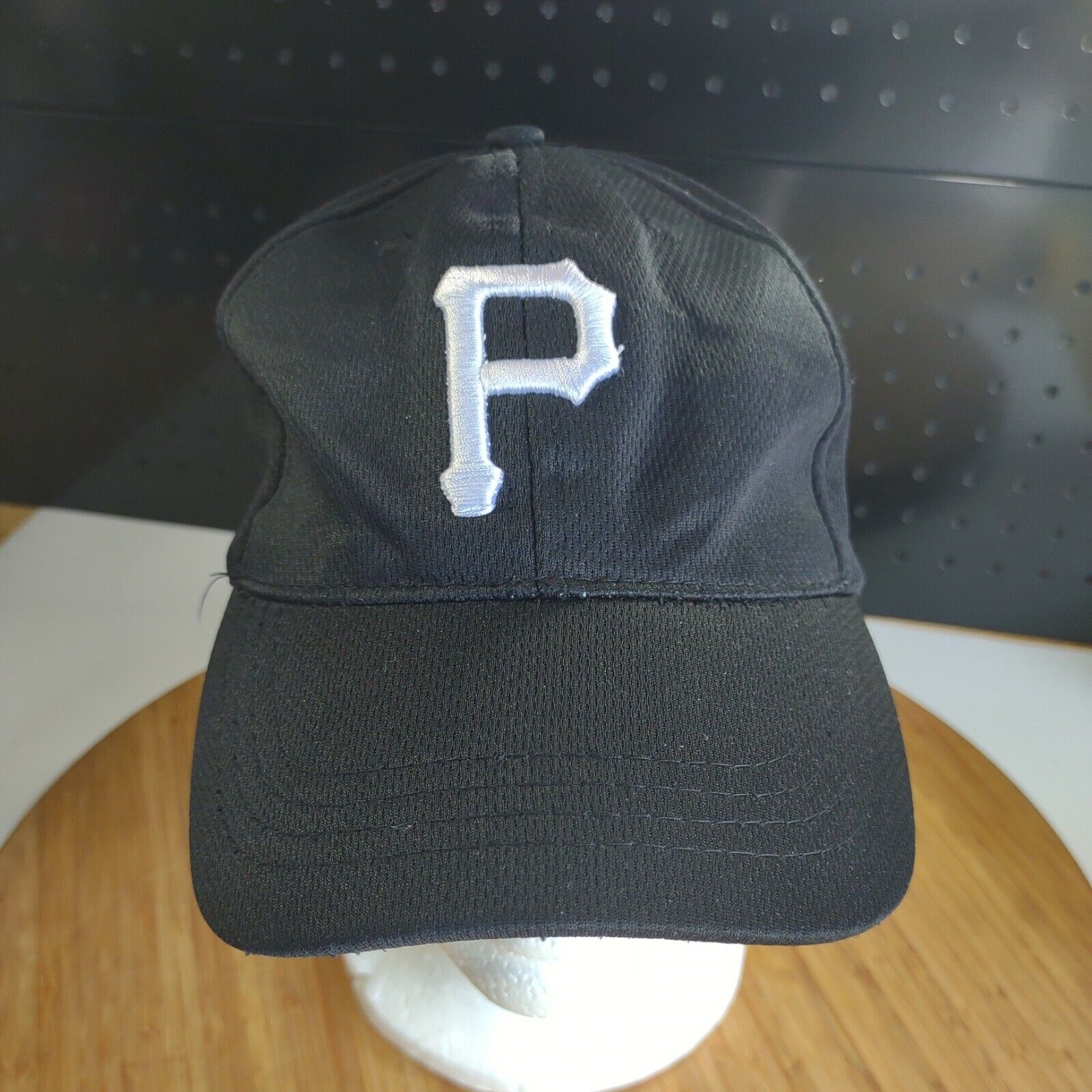 opmerking Verdrag stok Pittsburgh Pirates New Era Black Team Classic Strapback Hat | eBay