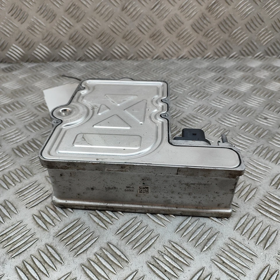 Radiatore raffreddamento a batteria CUPRA BORN 1EE963231 elettricità 170kw 2023 25574397 - Immagine 3 di 4