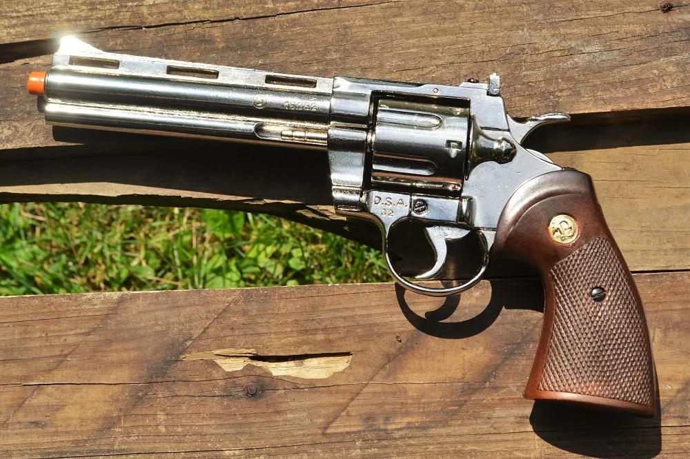 Non-Firing Replica Colt Python .357 Magnum Revolver - 357 - The