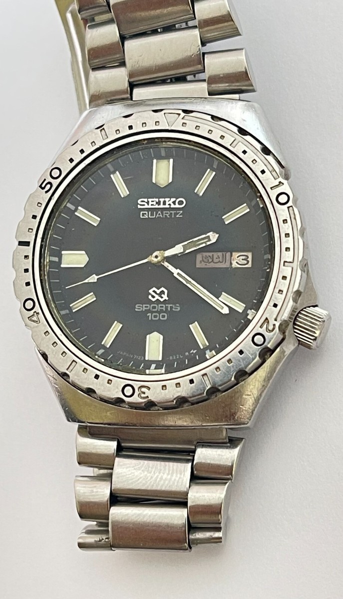 Seiko A7123-8210 Diver watch Quartz Sports 100 Seiko Arabic Date