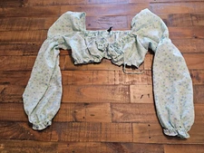 H&M Divided CROP TOP (Medium) Peasant Blouse LONG SLEEVE Floral Print MINT GREEN