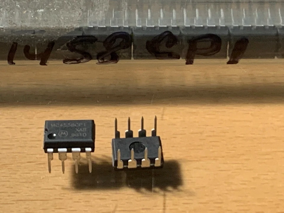   MC4558CP1 - OP AMP IC MOTOROLA DIP-8. - Image 4 of 4