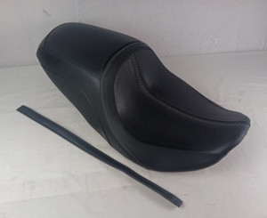 HARLEY DAVIDSON GENUINE 24 FLTRX STREET ROAD GLIDE TOURING SEAT 52000763