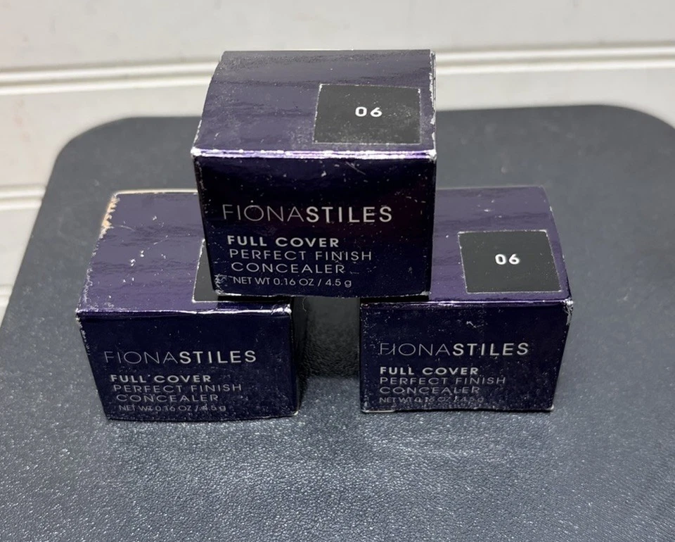 3 New Fiona Stiles Perfect Finish Concealer 06   (.16 oz jar) - Image 2 of 4
