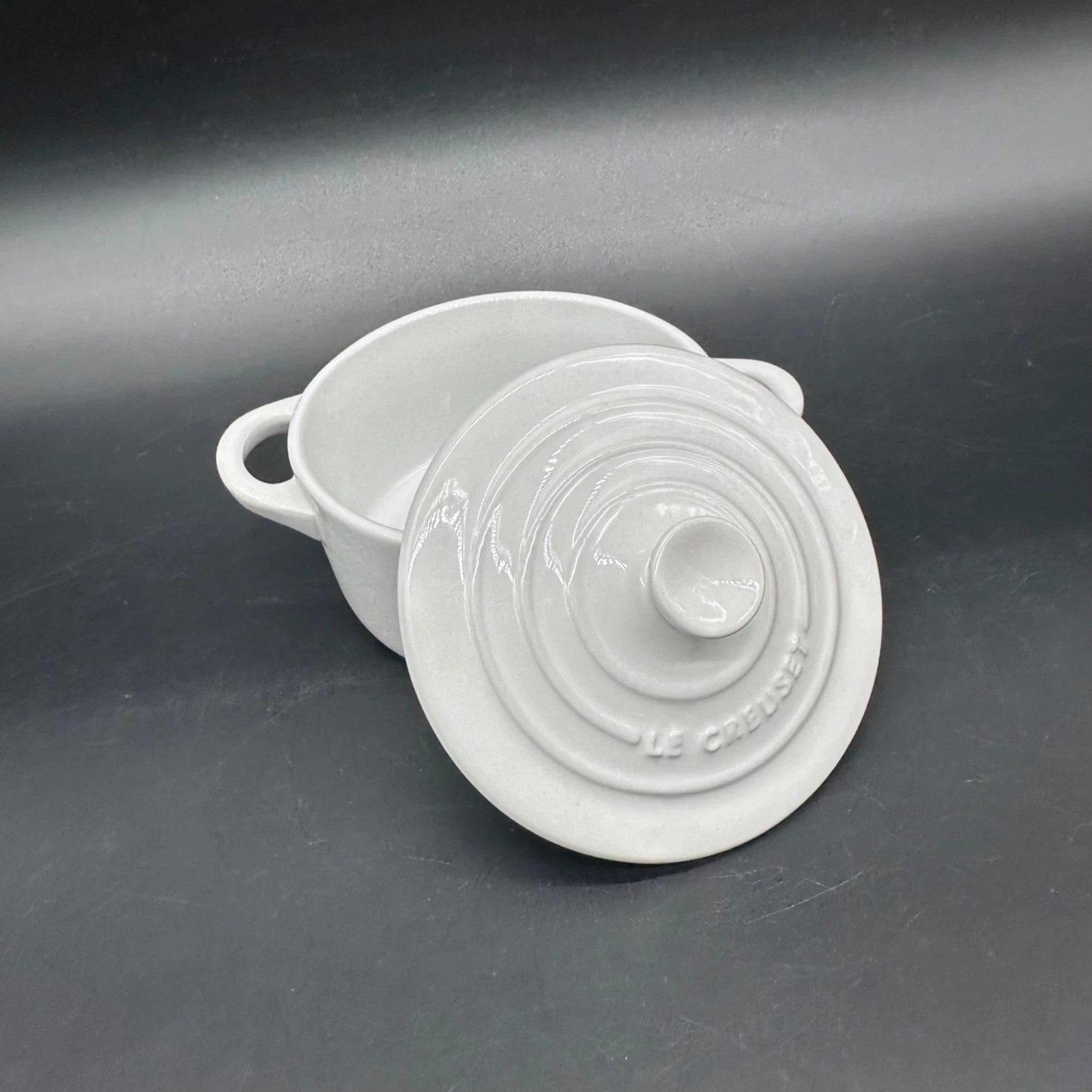 Le Creuset Mini Cocotte White Stoneware Casserole Dish Dutch Oven 8oz Pan Pot