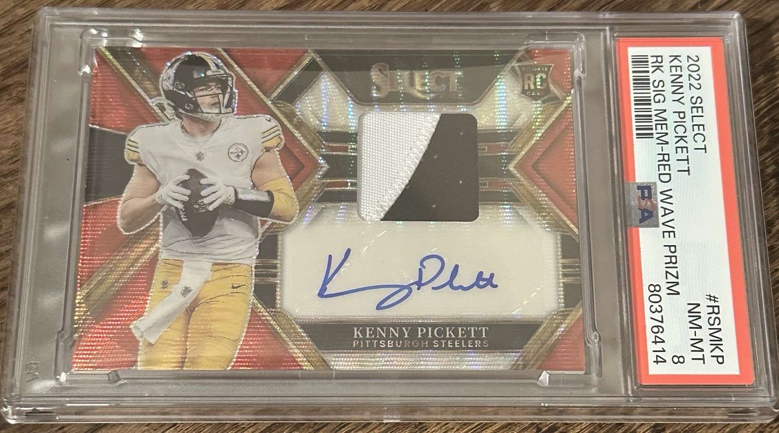 2022 Kenny Pickett Panini Select RPA Red Wave Auto Rookie PSA 8