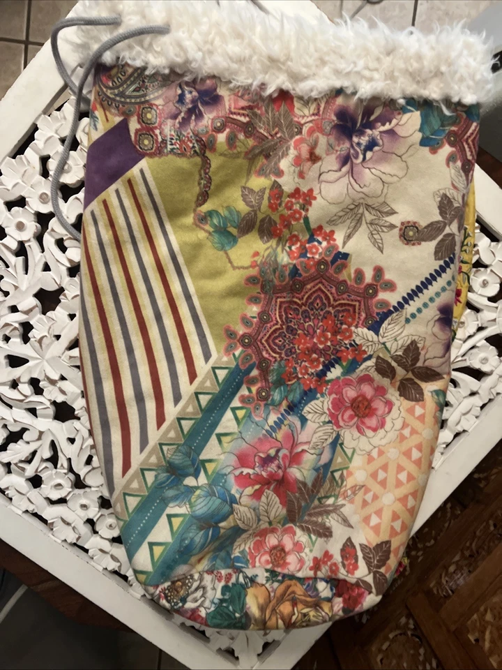 Johnny Was Sherpa Blanket With Carrying Bag Floral Stripe Bright Mixed 70x51 Big - Image 3 of 4