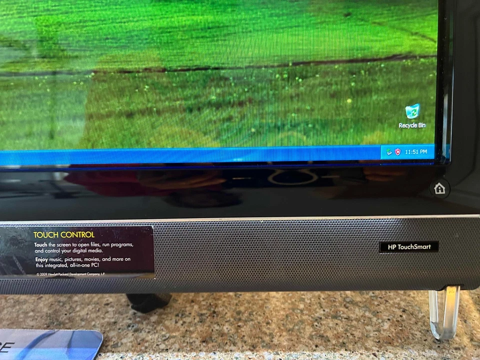 HP TouchSmart IQ500 - Windows Vista - con adaptador de corriente Foto 4 de 4