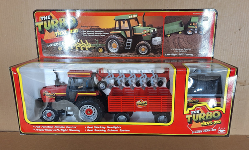 Nuovo Bright Turbo Trac-990 Trattore 3 Pezzi Farm Set Telecomando RC NUOVO CON SCATOLA 1987 - Foto 2 di 10
