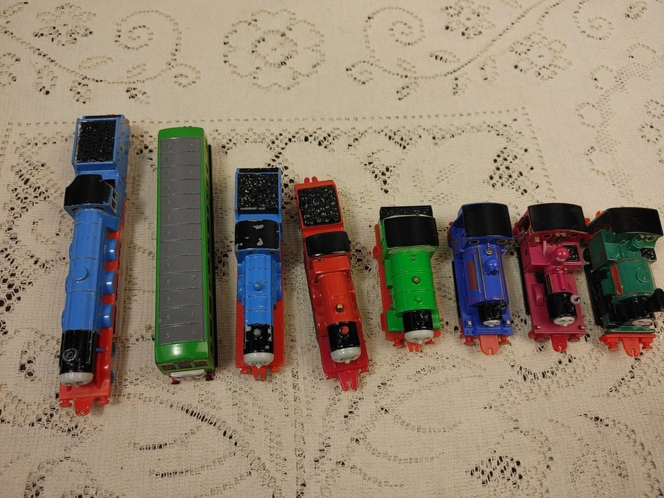 Lote De 8 LOTE Y De Colección ERTL Varios Años Thomas The Tank Engine & Friends Foto 2 de 4