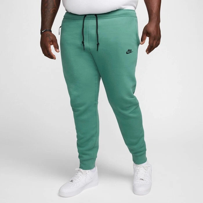 Nike Men's Tech Fleece Slim-Fit Joggers Medium Bicoastal Green FB8002-361
