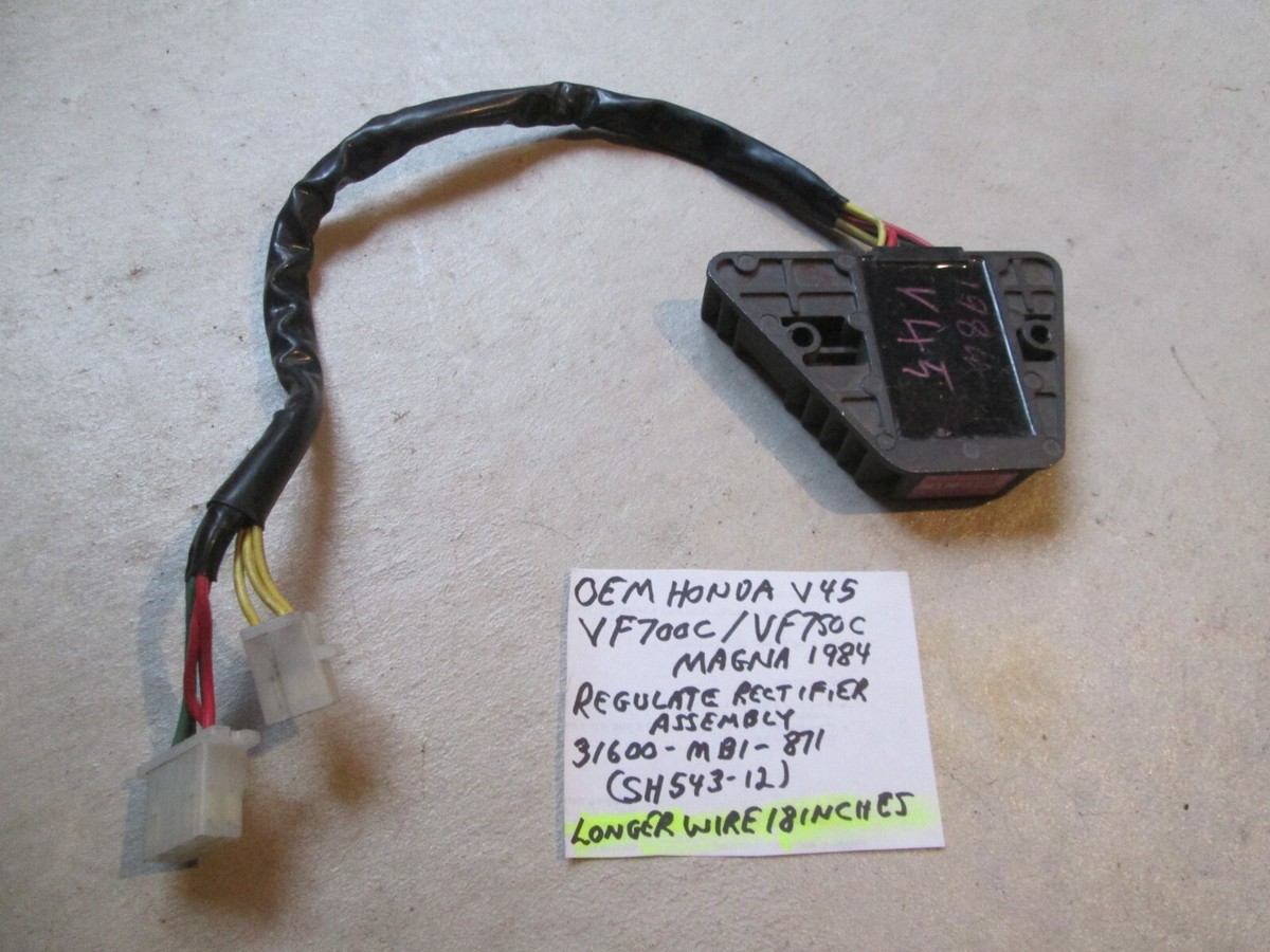 OEM 1984 Honda VF700C / VF750C V45 MAGNA regulator