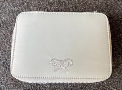 anya hindmarch travel makeup bag Logo Make-Up Pouch one slip pocket Approx Anya Hindmarch Vanity Travel Case