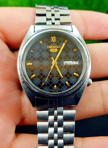 Vintage Of SEIKO 5 Automatic Men Wrish Watch Day Date  17 Jewels Japan 6309_8840