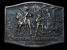 LH03150 VINTAGE 1976  THE BRITISH ARE COMING - AMERICAN BICENTENNIAL  BUCKLE