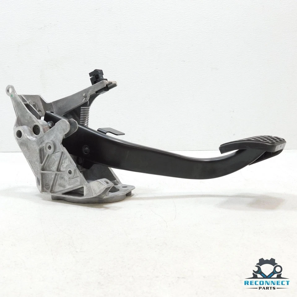 07-13 BMW 328i 335i E90 E92 E93 Conjunto de pedal desacelerador de parada de freno delantero OEM Foto 2 de 4