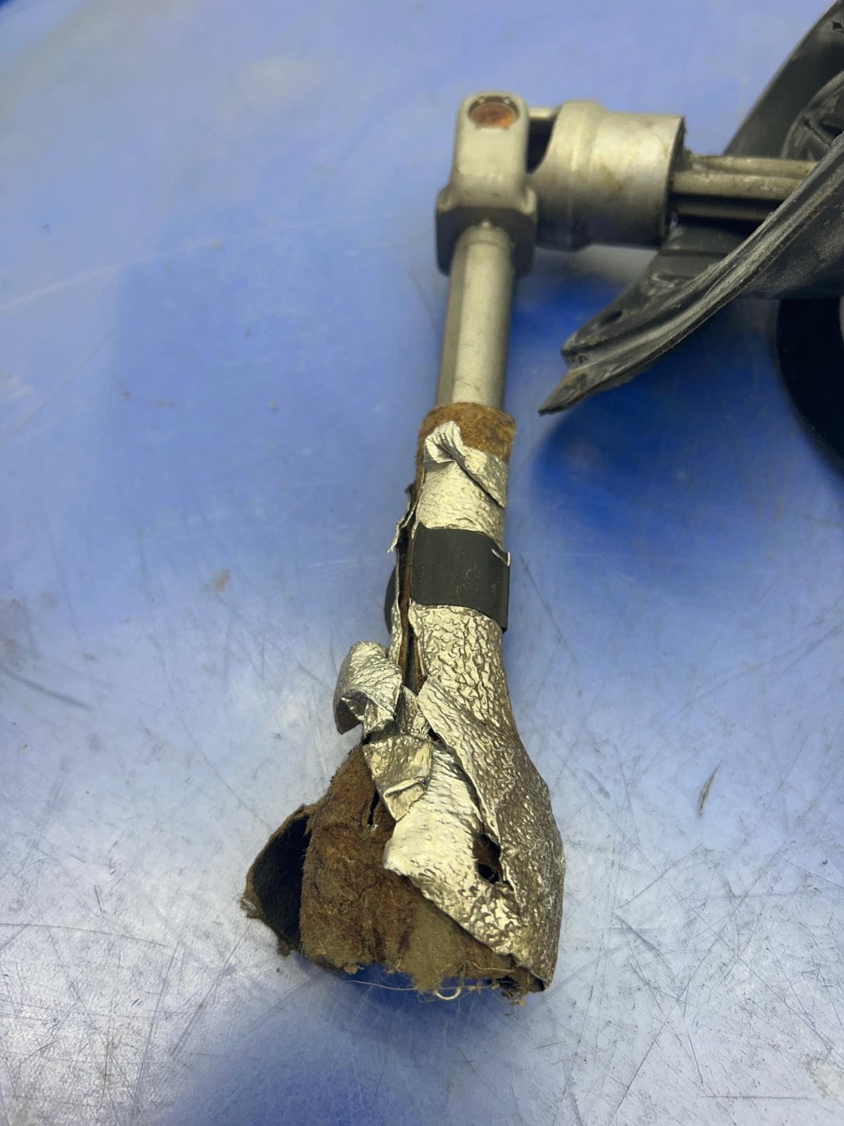 Maserati Ghibli 2014-2016 Steering column