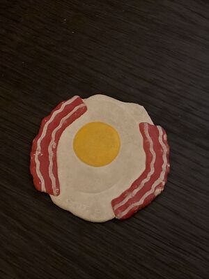 RARE Vintage FISHER PRICE Pretend Food Egg with Bacon Flips to Scrambled 3  EUC