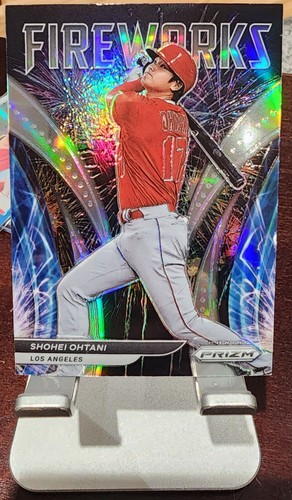 Shohei Ohtani MINT SILVER REFRACTOR 2022 PANINI PRIZM FIREWORKS SPECIAL INSERT!