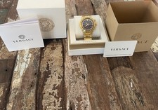 Versace Herrenuhr In Gold Mit Dunkelblauem Ziffernblatt