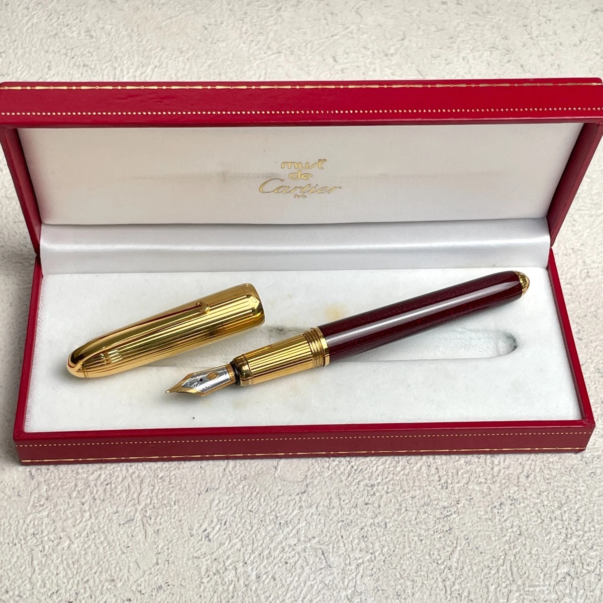 Vintage Cartier Louis Fountain Pen Bordeaux Marble Lacquer 18k Gold Nib GT BS266
