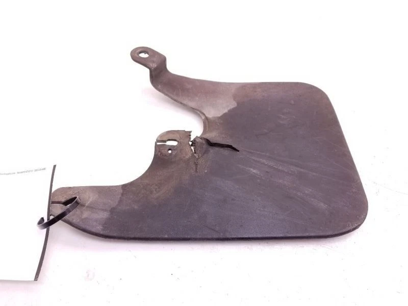 2004 TOYOTA TACOMA SR5 REGULAR CAB DRIVER SIDE FRONT MUD GUARD  - Image 4 of 4