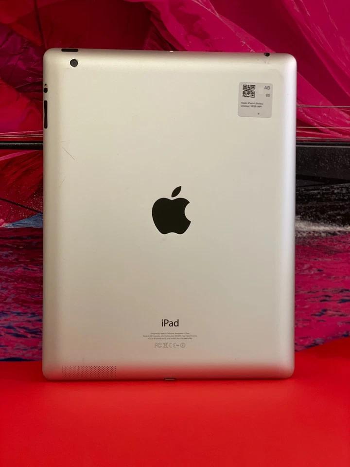 Apple iPad 4. Gen 16Gb WiFi A1458 Silber Grau Retina Guter Zustand mit Ladekabel - Bild 2 von 4