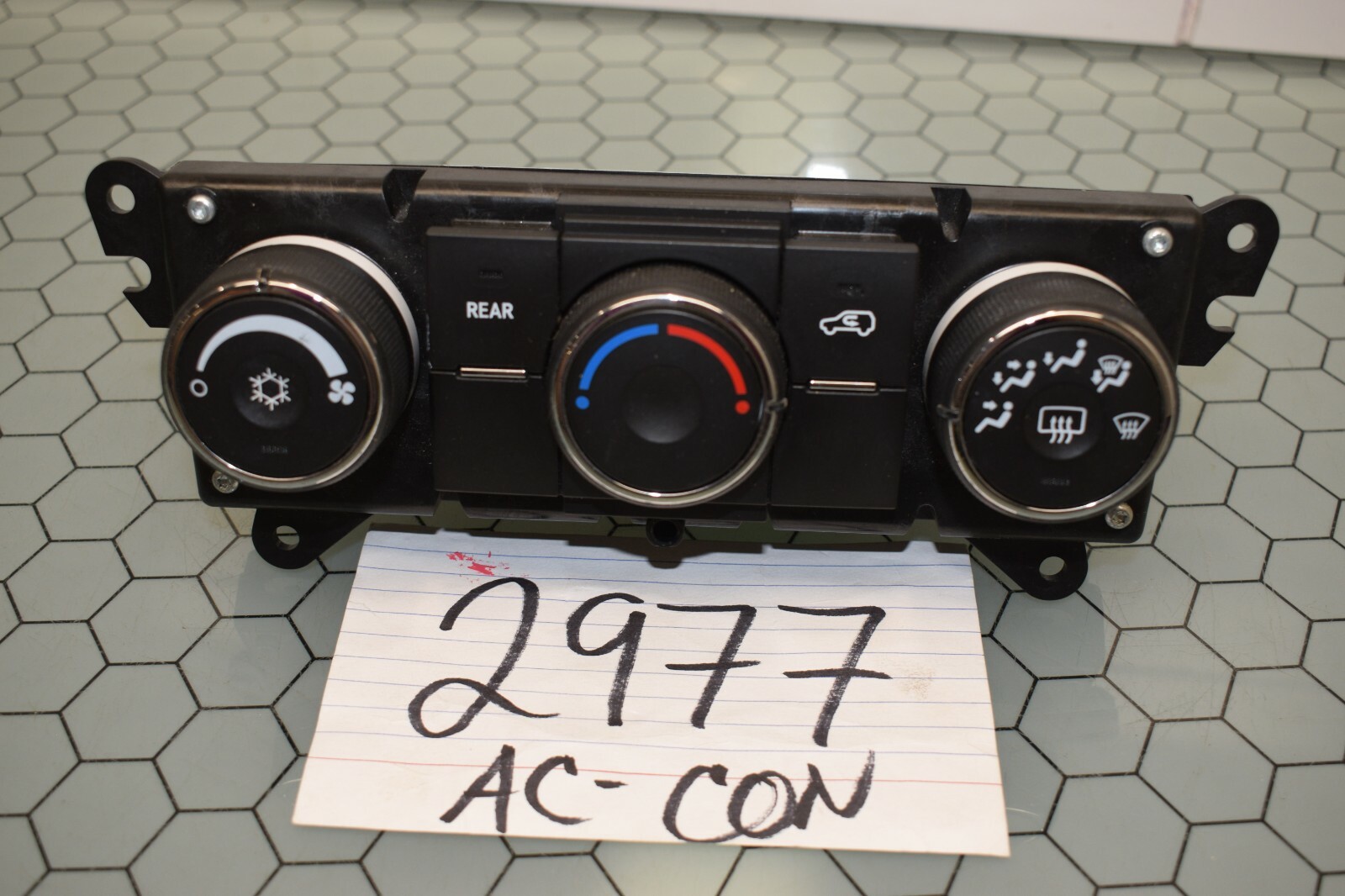 07 08 09 10 Saturn Outlook AC and Heater Control Used Stock #2977-AC