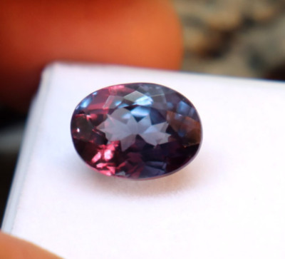 Top Quality Alexandrite Stone Natural Multi Color Alexandrite Oval Cut 6.4ct