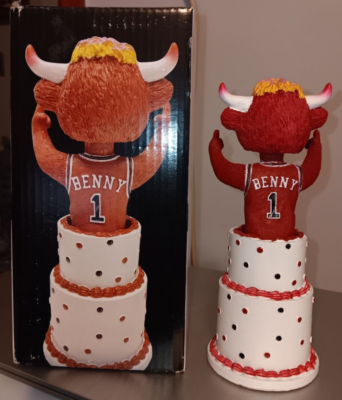 BENNY THE BULL BIRTHDAY SGA BOBBLEHEAD CHICAGO BULLS MASCOT 4/2/23