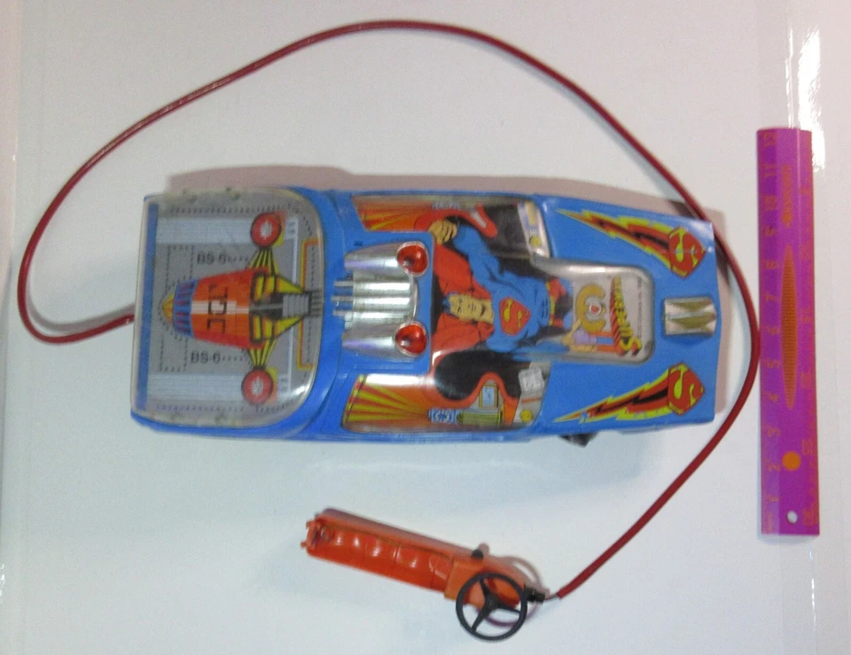 Rare Vintage 1980 Reel DC Superman Italian Remote Control Car HTF 16" x 7" large - Image 2 of 4