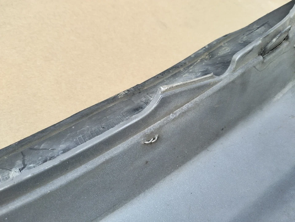 PARAURTI ANTERIORE Peugeot 206 1 serie 2003 Hatchback 3-porte Foto 2 de 4