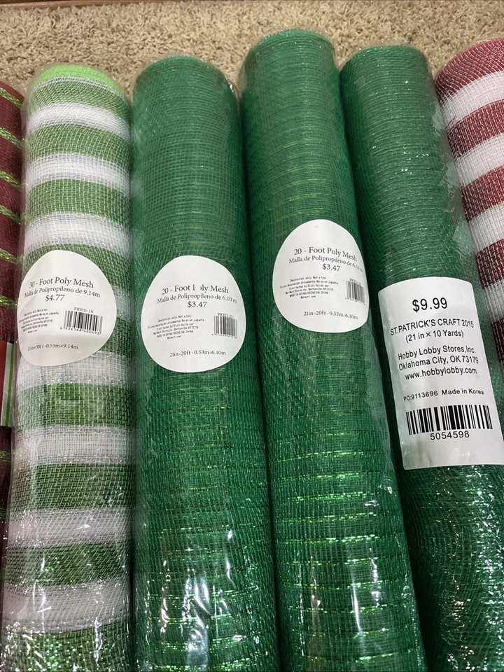 9 Large Rolls, 9 Smaller Rolls Of Christmas Colored Deco Mesh - Image 3 of 4
