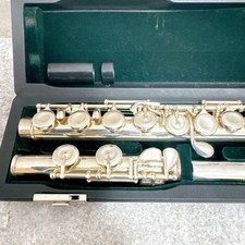 Pearl PF-665E Flute Silver E-Mechanism Used With Hard Case Soft Case