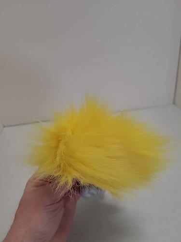 VTG Trolls World Tour 9" Yellow Plush Stuffed Animal Toy by DreamWorks 2020 - Picture 5 of 6
