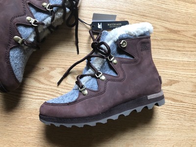 burgundy sorel boots