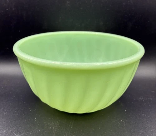 Vintage 6” Anchor Hocking Fire King Swirl Jadeite Green Mixing Bowl Ovenware HTF