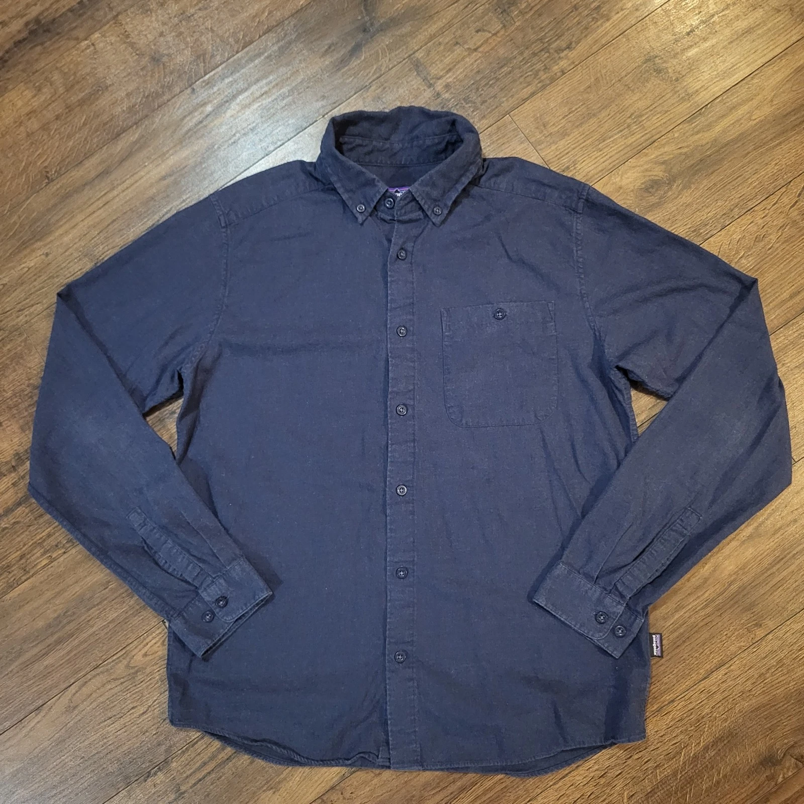 Patagonia Vjosa River Button Down Shirt Mens M Navy Blue Long Sleeve Oxford OCBD