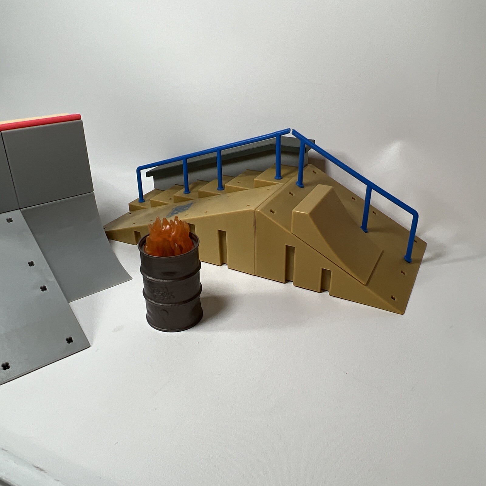 Fingerboard Skate Board Spin Master Tech Deck Ramp Huge LOT rails wall